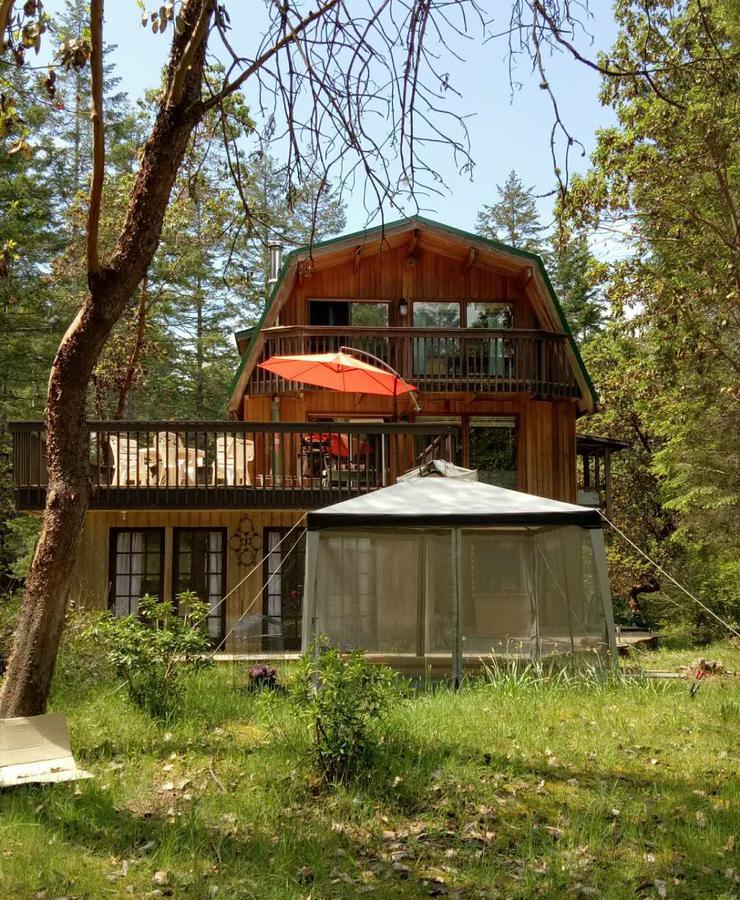 Gabriola Central B&B 外观 照片